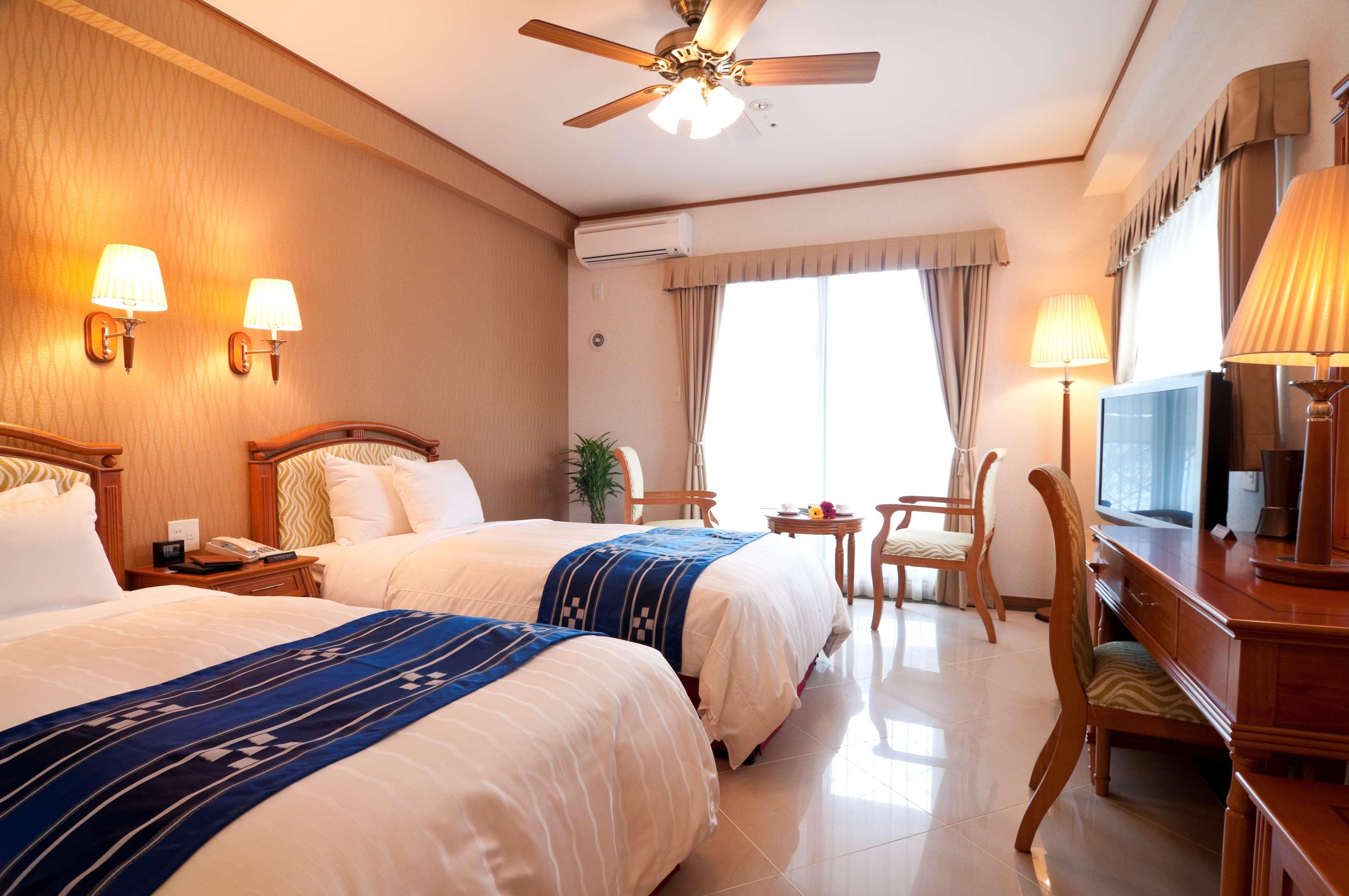Best Western Okinawa Kouki Beach Nago Exterior foto